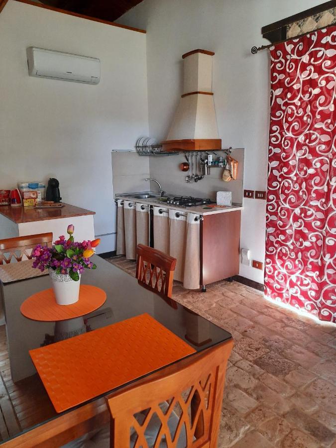 Casale Oasi Apartment Pozzallo Bagian luar foto